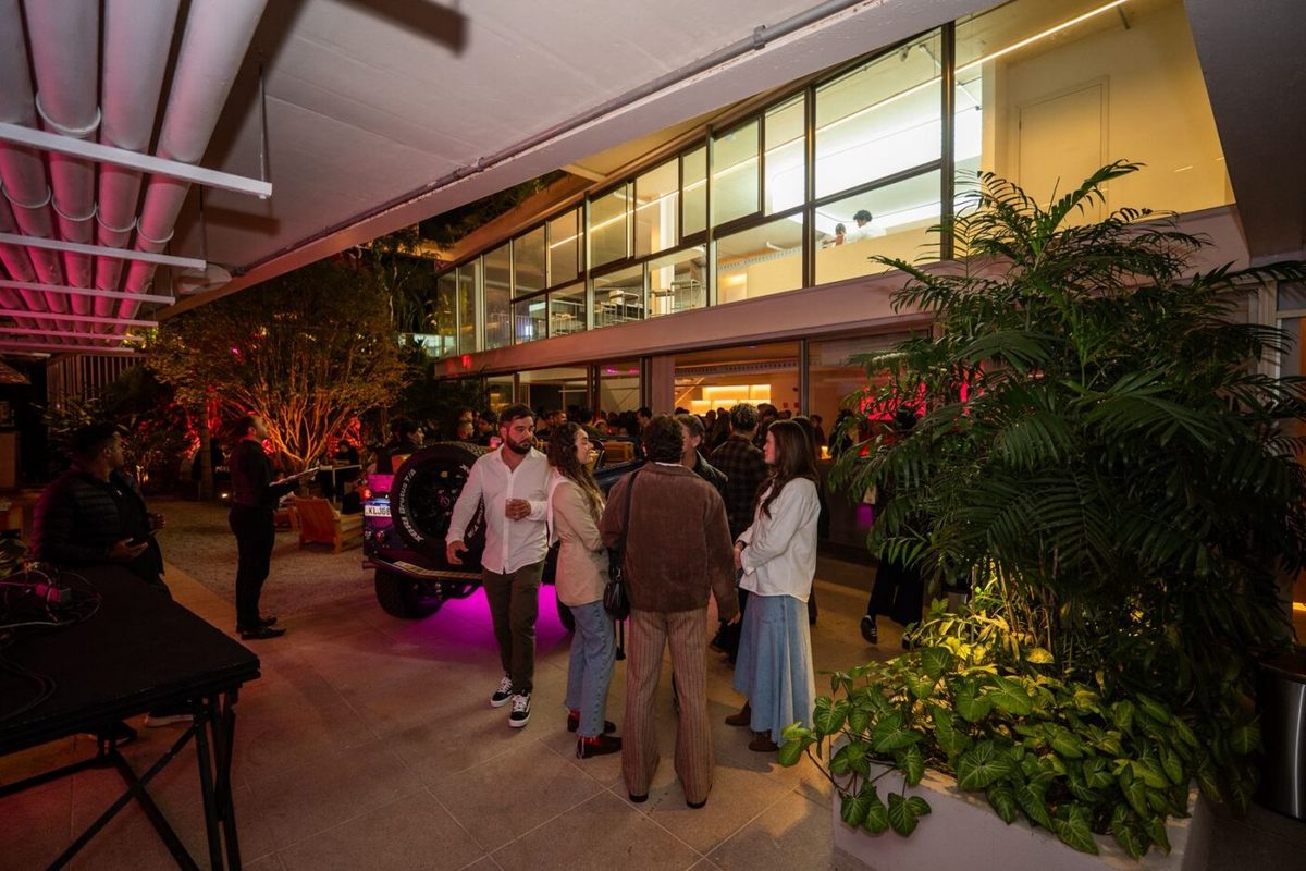 Evento na Casa Califórnia